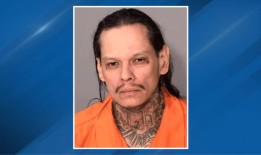 男子在圣经学习期间刺死妻子，“她以为她可以救他”