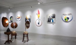 “门东庚”展览将艺术与故事联系在一起