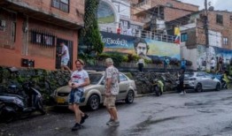 在8名游客可疑死亡后，美国大使馆警告公民不要在Medellín使用Tinder或Grindr