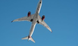 维珍航空公司从“主要舞伴”空中客车公司购买了7架新飞机，以实现盈利