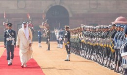 阿米尔在新德里的Rashtrapati Bhawan举行了正式的接待仪式