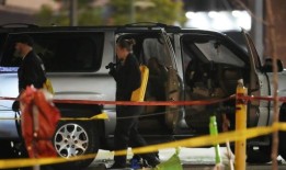 掘金夺冠后丹佛大规模枪击案嫌疑人认罪