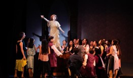 PLAYBILLDER聚光灯：这所基督教高中有30%的学生参加戏剧表演