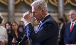 政府关门是不可避免的吗？随着最后期限的临近，希望渺茫;盖兹威胁麦卡锡下台