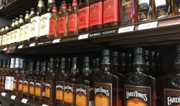 阿拉巴马州酒局纠纷，立法者搁置数十份合同：“典型的官僚双关语”