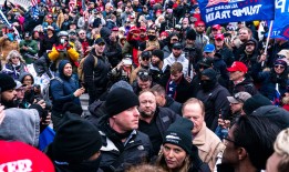 特朗普的共同被告肯尼斯·切斯布罗1月6日似乎在国会大厦