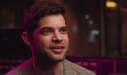 新电影追踪音乐剧《紫罗兰时刻》的创作看预告片