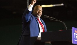 罗宾逊将与NC教会举行筹款活动，此前曾因奴隶制和虐待儿童而被调查