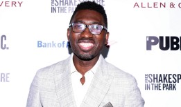 奎阿玛离开年轻的维克剧院;透露他的最后一季