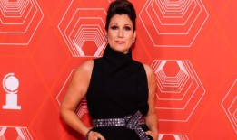 斯蒂芬妮·j·布洛克将在纽约举办新音乐会《母亲》