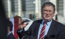 美国议员要求乌克兰提供真实的伤亡数字