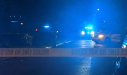 流动警察逮捕了一名涉嫌当着孩子的面杀害一名妇女的男子