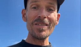 约翰尼·欧文的最后一篇帖子显示他正在为房子做计划