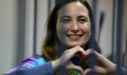 俄罗斯因乌克兰超市抗议将艺术家判入狱7年