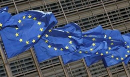 欧盟向乌克兰提供500亿欧元的财政援助，同时将重点转移到加沙和红海地区