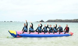 激光游戏，船，视频部长…法国田径运动的突击队任务侧重于凝聚力