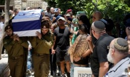 以色列轰炸加沙，人们越来越担心战争会扩大