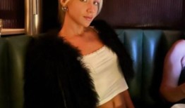 澳大利亚NBA球星乔什·吉迪被拍到与墨尔本一名模特聚会，此前有未成年女孩的指控