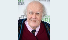 曾出演《银翼杀手》和《混蛋》的演员埃米特·沃尔什去世，享年88岁