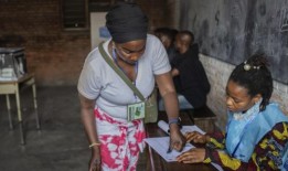 刚果民主共和国在担心选举不可信的情况下投票选举总统