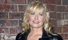 辛迪·摩根，《猎鹰之冠》演员，死于69岁