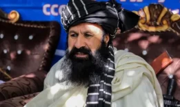 自杀式炸弹在喀布尔炸死塔利班部长