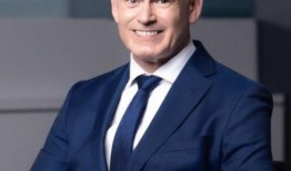 奥林巴斯前首席执行官考夫曼因吸毒被判缓刑