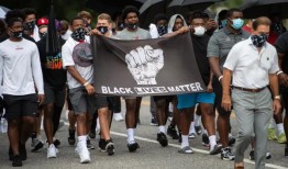 罗伊·s·约翰逊：在乔治·弗洛伊德被谋杀后，查尔斯·巴克利对萨班的请求“非常尊重”