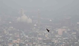 德里的污染瓶颈：最高法院罢免市政府，称不会发布单双号计划的指示