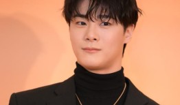 韩国流行音乐组合Astro的成员文彬在25岁时突然去世